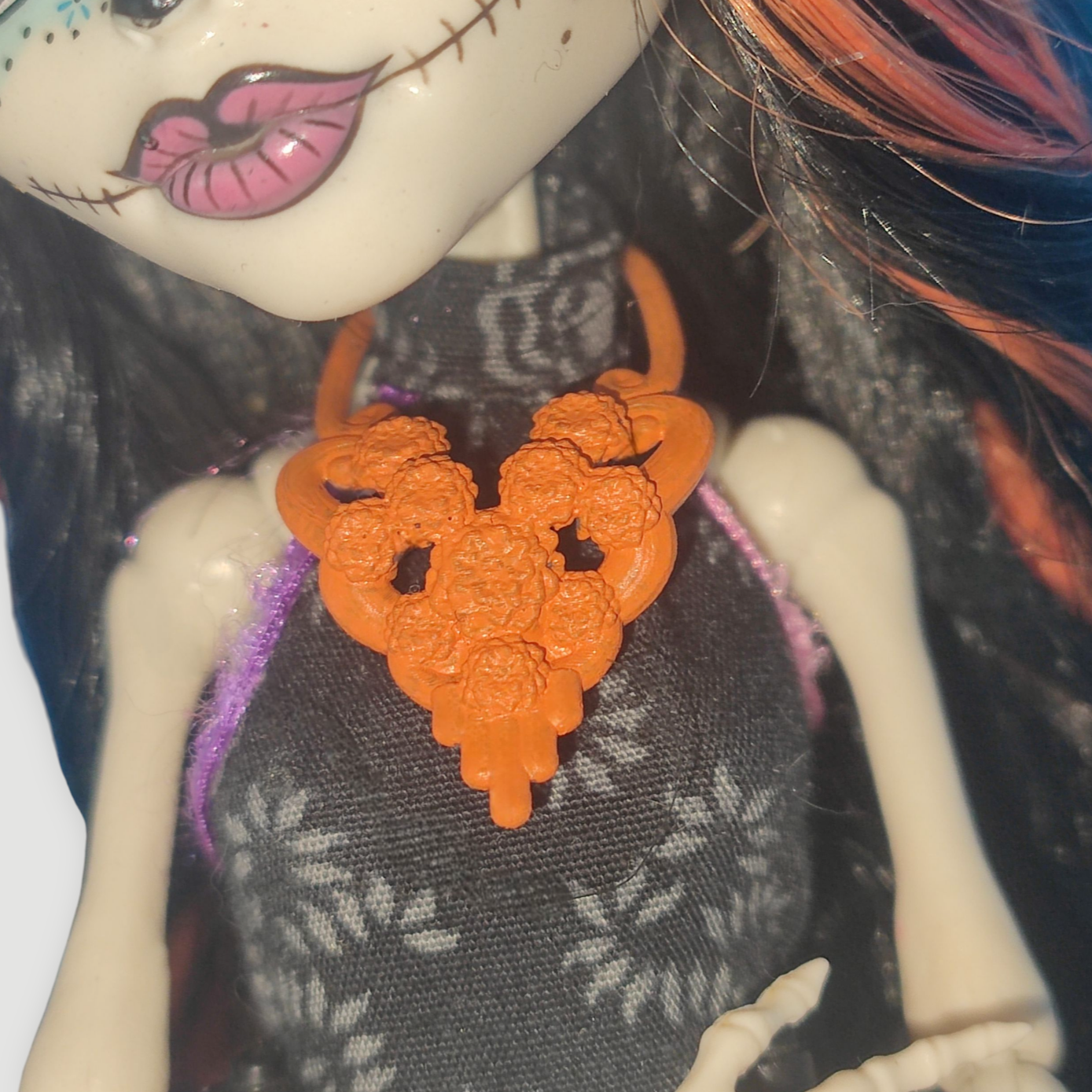 Collier de Skelita (Scaris) – Image 2